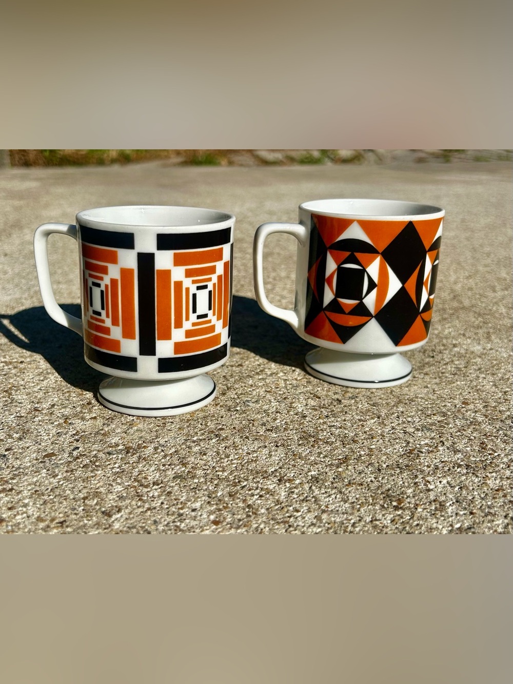 Vintage Trend 72 Fine China MCM Mugs (Set of 2) - Picture 2 of 11